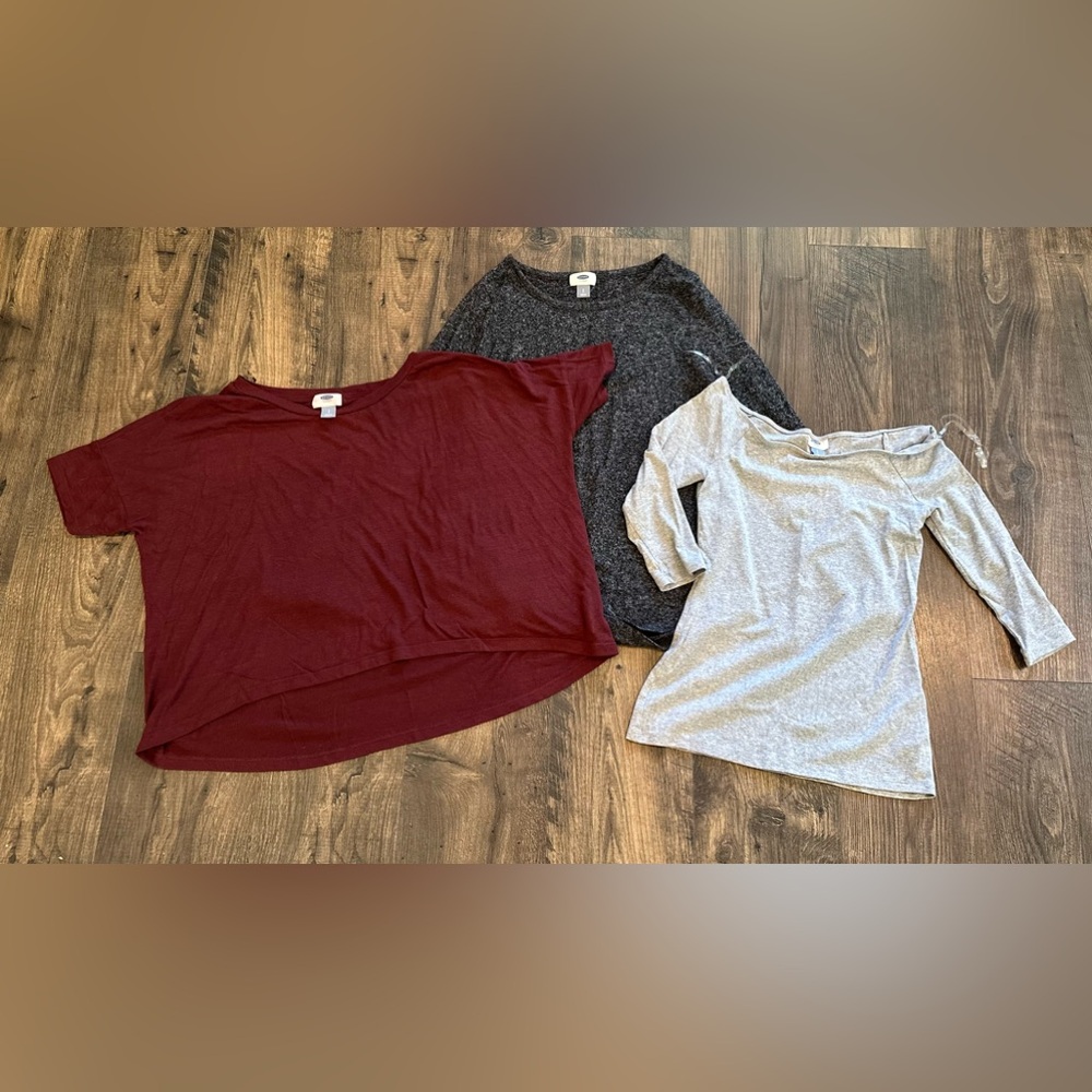 Lot of 3 Old Navy Women's Shirts, Lightweight Sweater Black Gray Size: Small
